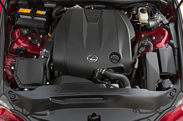 Lexus IS 250 и его 245-сильный турбодвигатель
